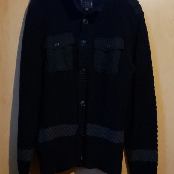 Guess mens dress button up sweater - Picture 4 of 4